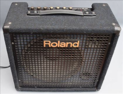 Roland-KC100"